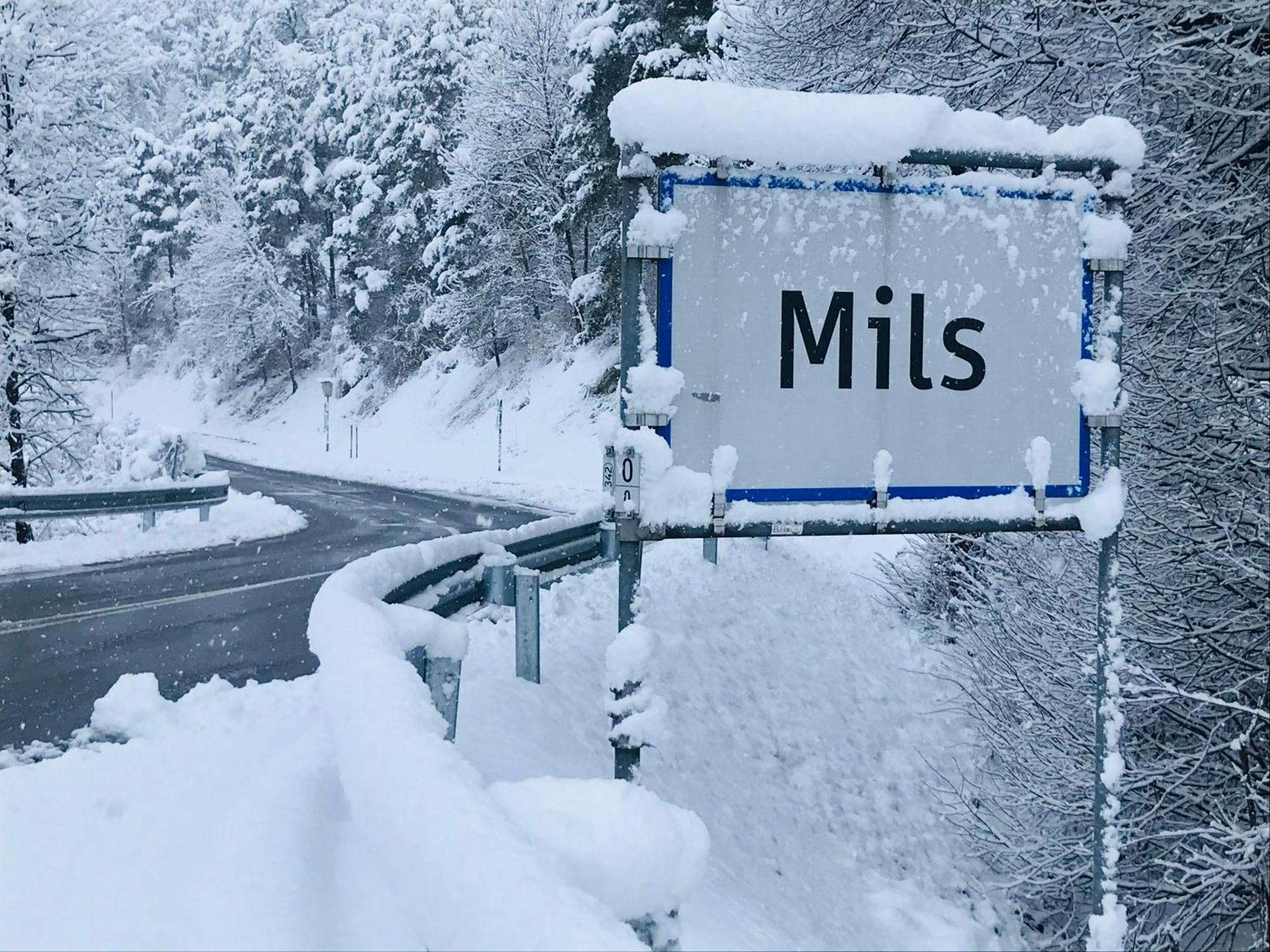 Apart Alp Line Apartment Mils bei Imst Екстериор снимка