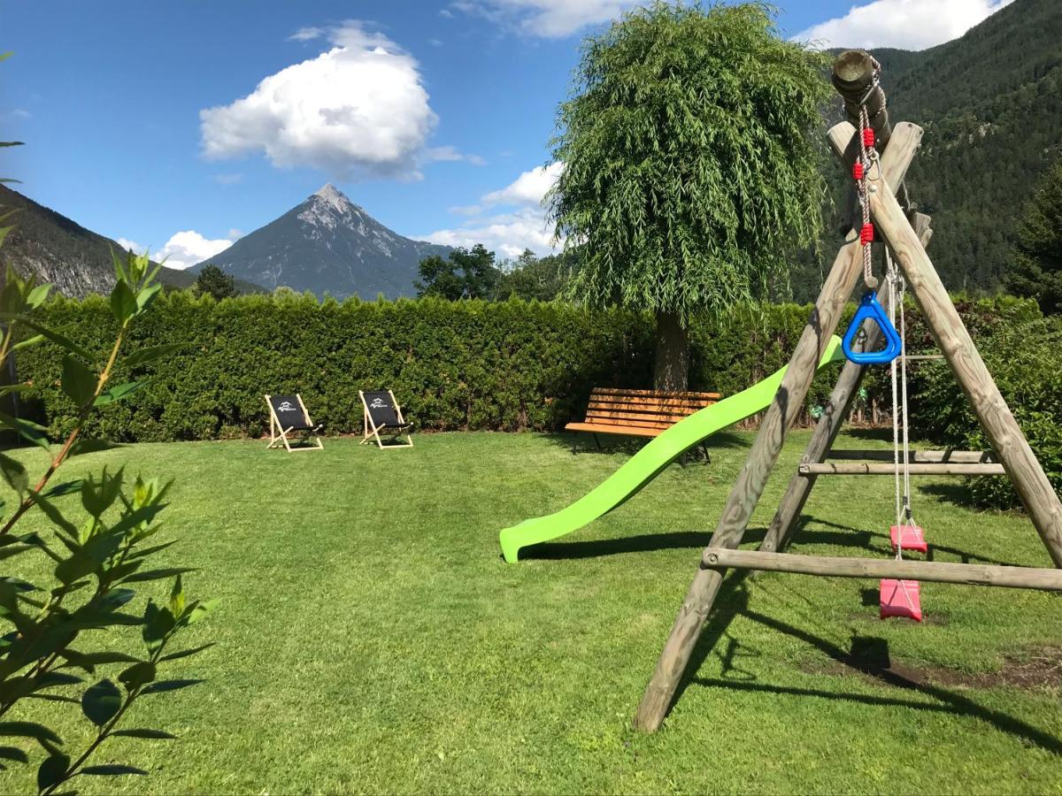 Apart Alp Line Apartment Mils bei Imst Екстериор снимка